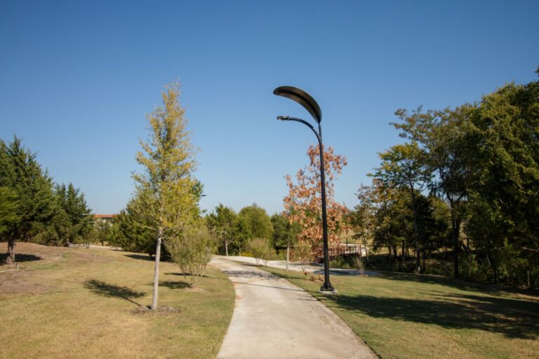 outdoor solar street lights 768x512
